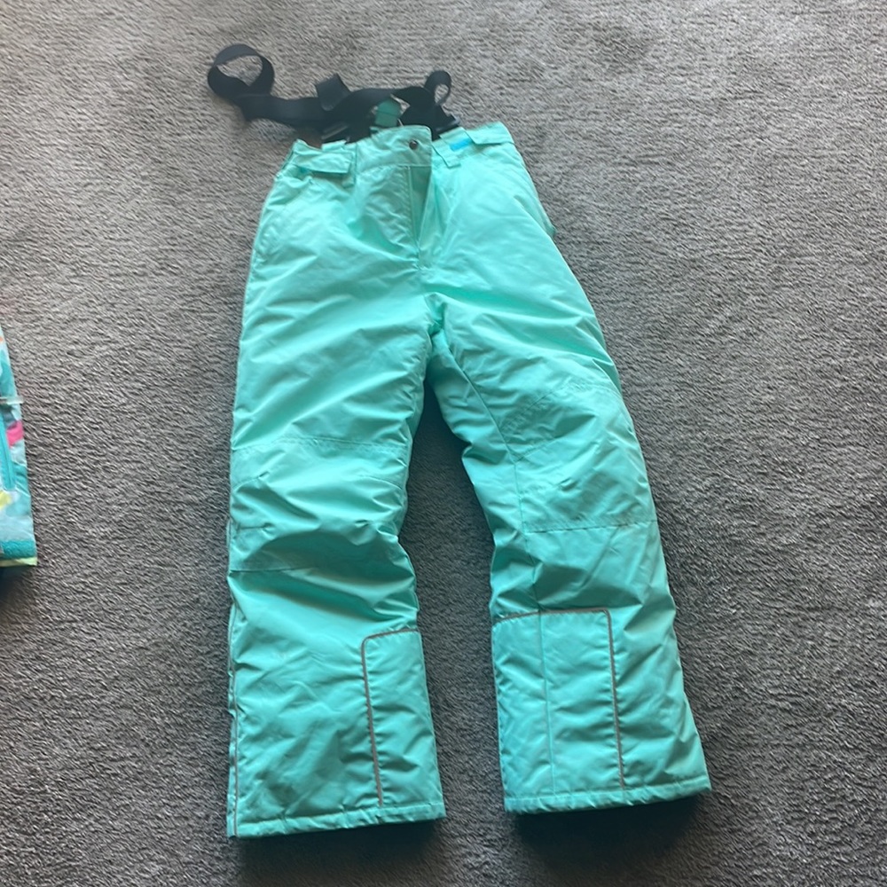 Colorful Kids Matching Set - Picture 3 of 7